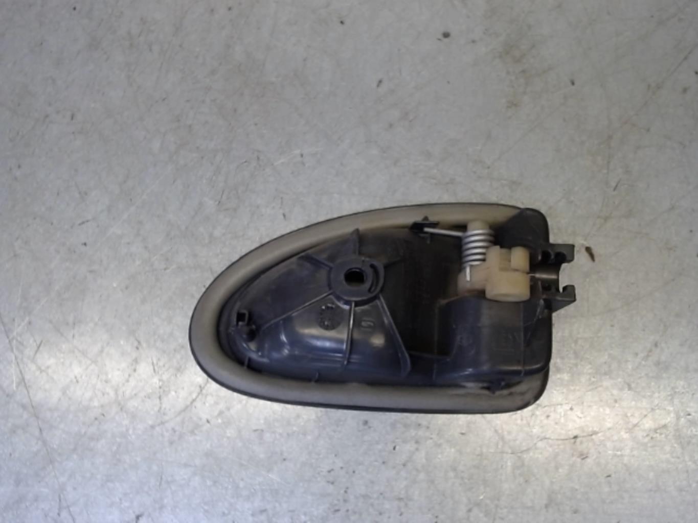 Maniglia interna posteriore sinistra RENAULT SCENIC 1 PHASE 2 Diésel - 1
