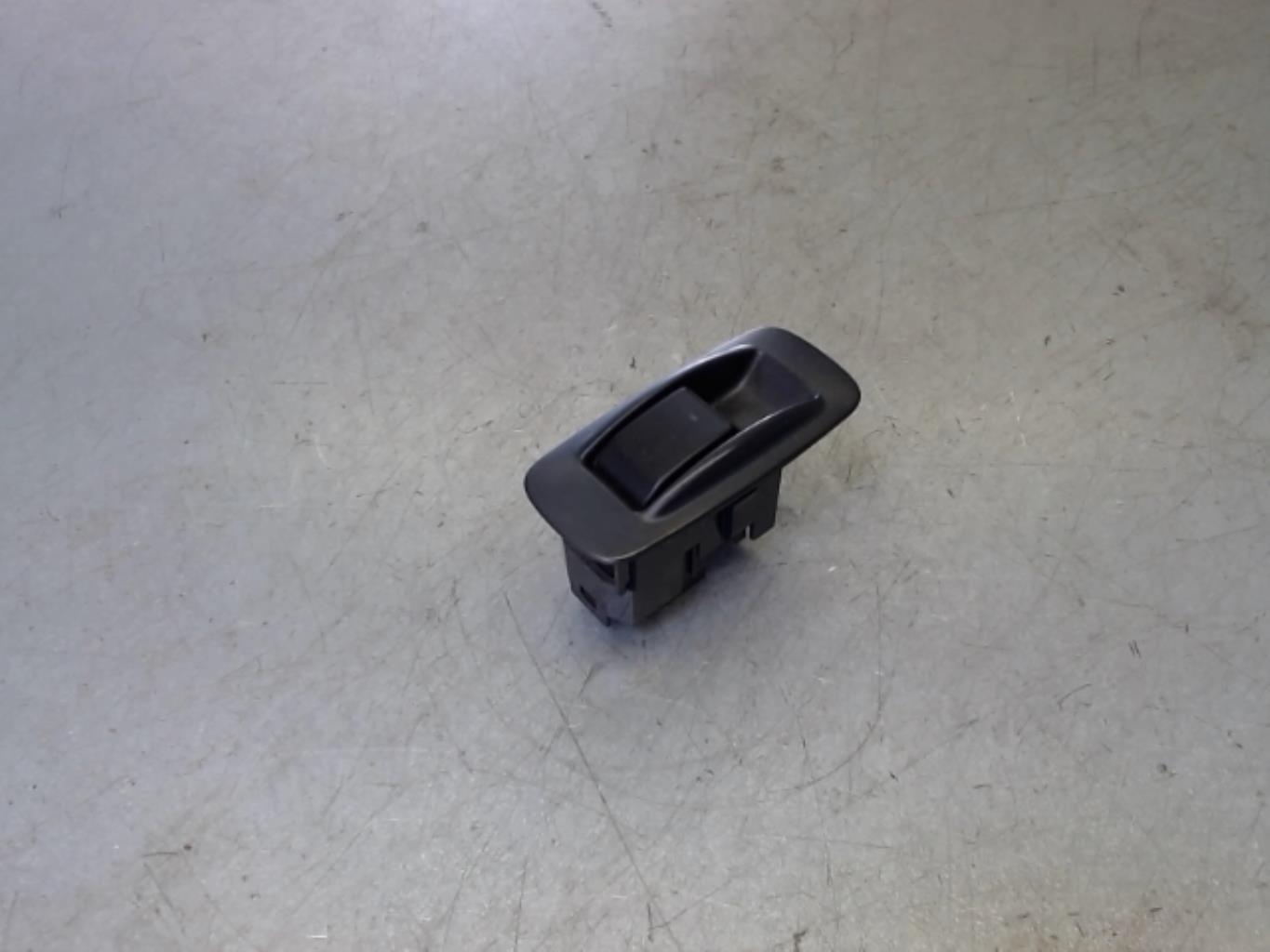 Interruttore lavacristalli posteriore sinistro TOYOTA COROLLA VERSO 2 PHASE 1 Diésel - 1