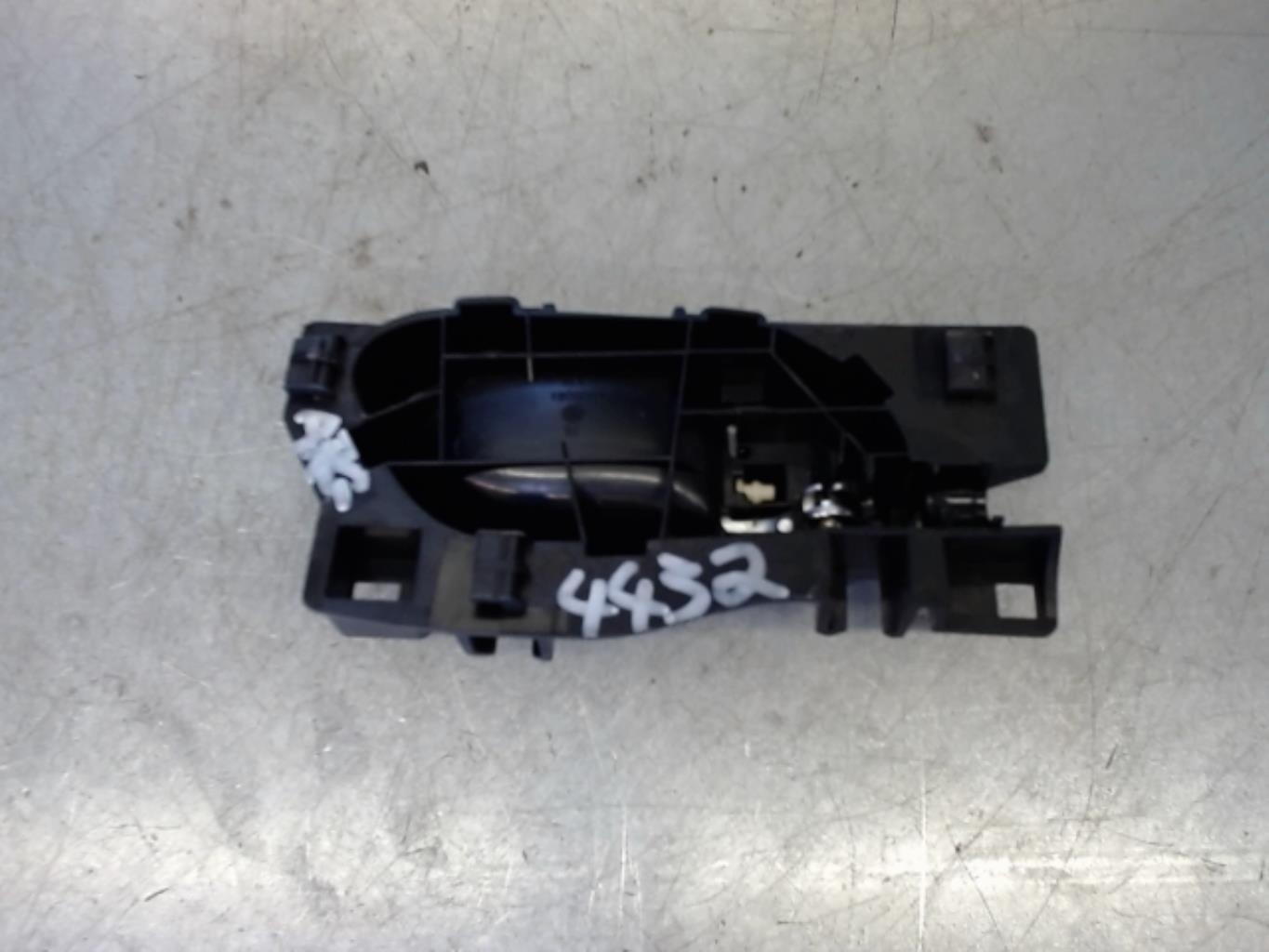 Maniglia interna posteriore sinistra CITROEN C3 2 PHASE 1 Diésel - 1