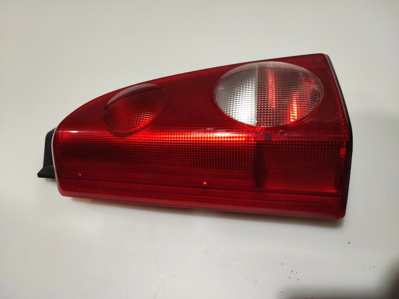 Fanale posteriore principale sinistro (luci) OPEL AGILA A Gasolina - 1