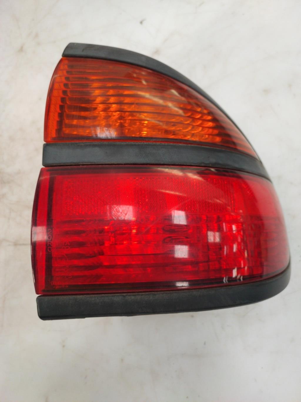 Fanale posteriore principale destro (luci) RENAULT LAGUNA 1 PHASE 2 Gasolina - 1