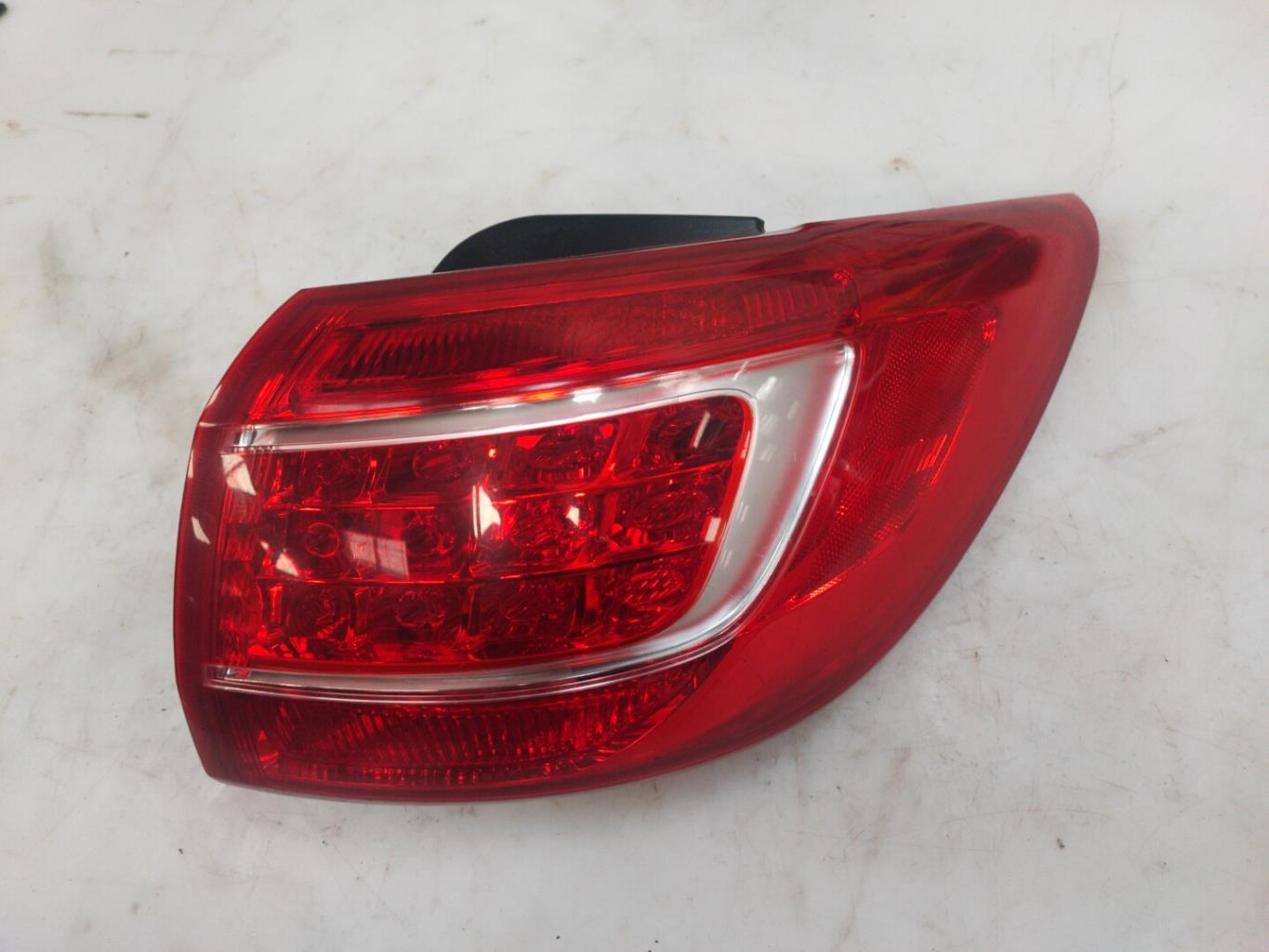 Fanale posteriore principale destro (luci) KIA SPORTAGE 3  - 1