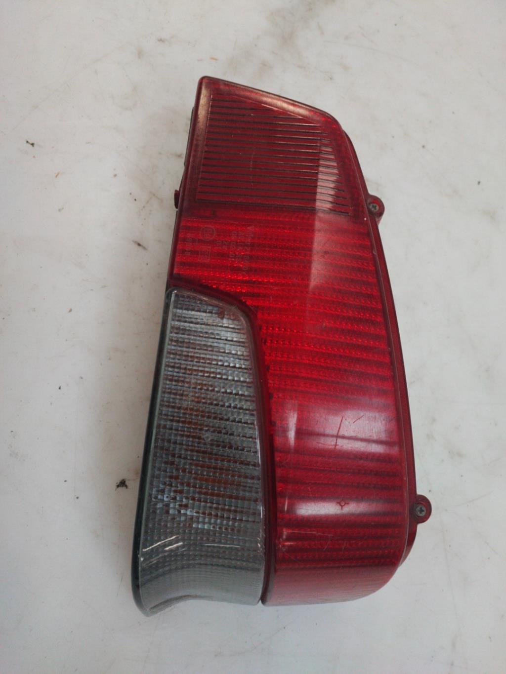 Fanale posteriore principale destro (luci) PEUGEOT 106 PHASE 1 Diésel - 1