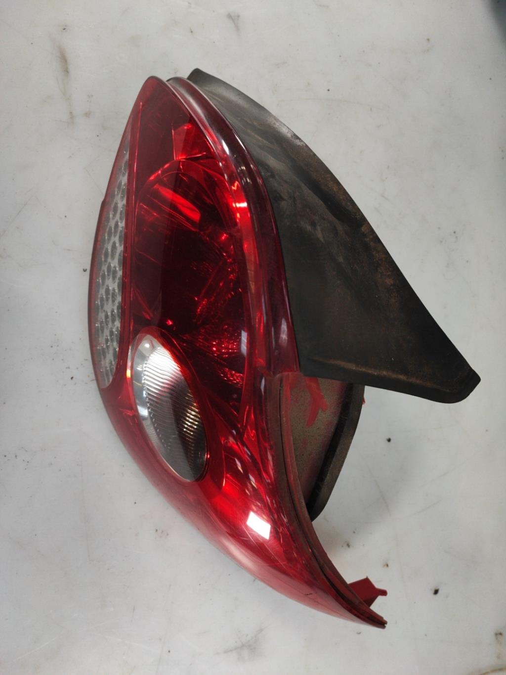 Fanale posteriore principale destro (luci) PEUGEOT 206+ Diésel - 1