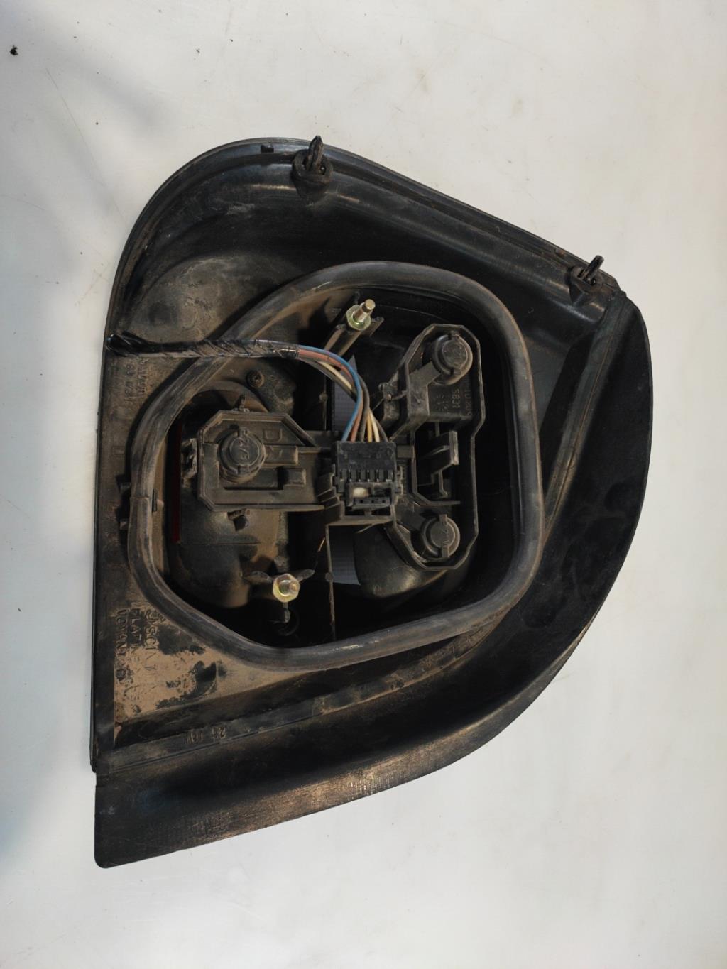 Fanale posteriore principale destro (luci) RENAULT SCENIC 1 PHASE 1 Diésel - 1