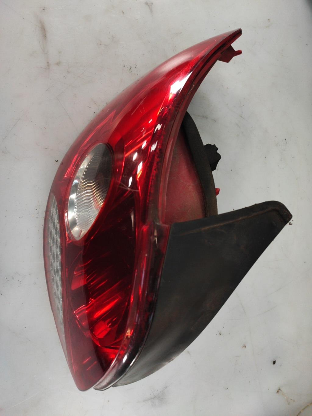 Fanale posteriore principale sinistro (luci) PEUGEOT 206+ Diésel - 1