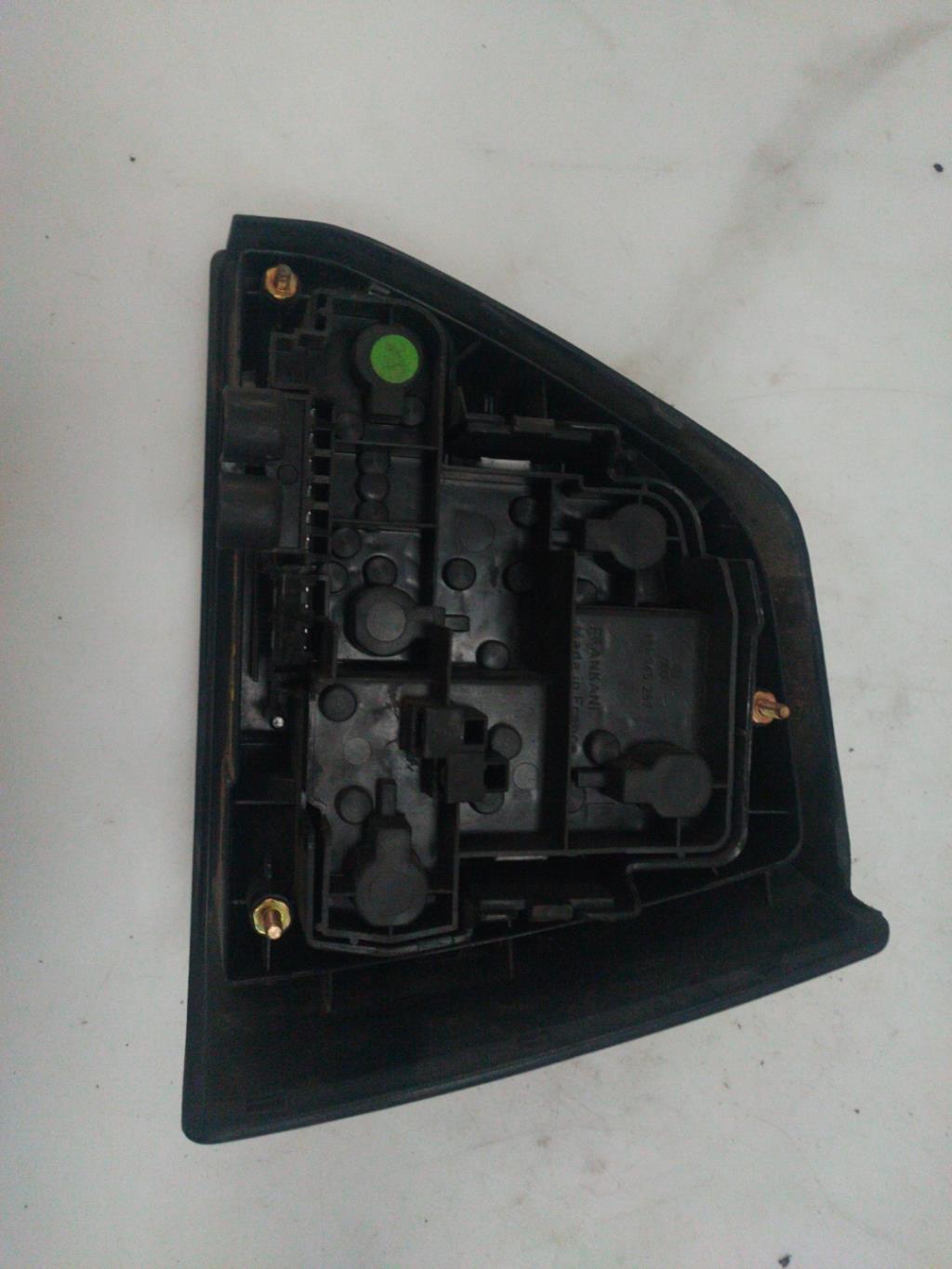 Fanale posteriore principale sinistro (luci) VOLKSWAGEN GOLF 2 Diésel - 1