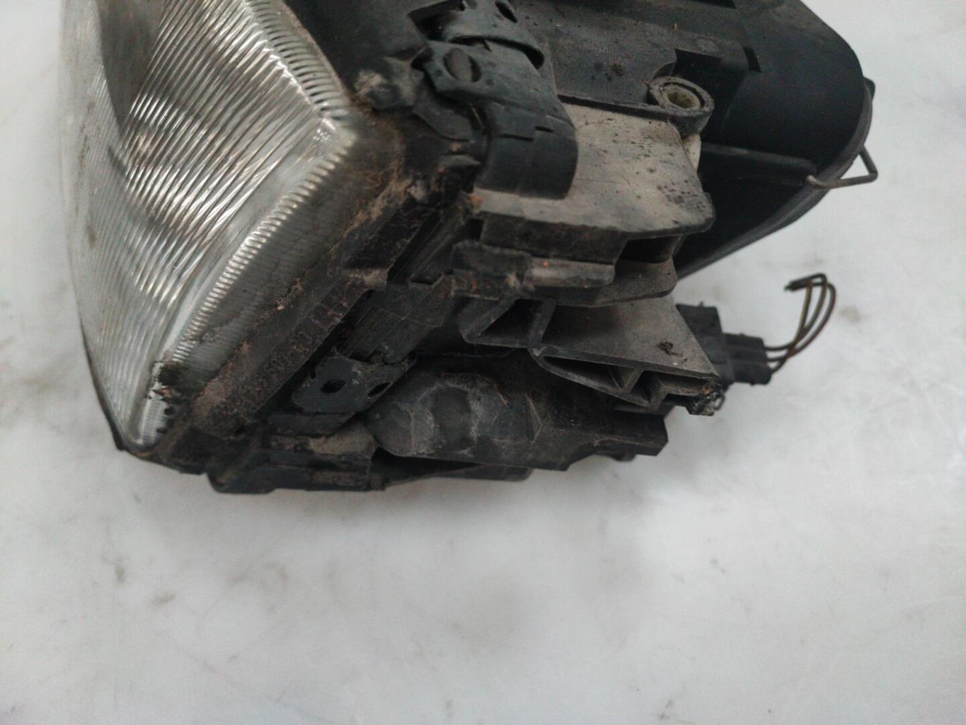 Gruppo ottico anteriore principale sinistro (luci)(faro) AUDI A6 1 Diésel - 1