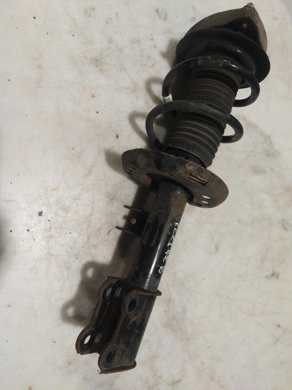 Ammortizzatore anteriore sinistro MERCEDES CLASSE CLA 117  - 1