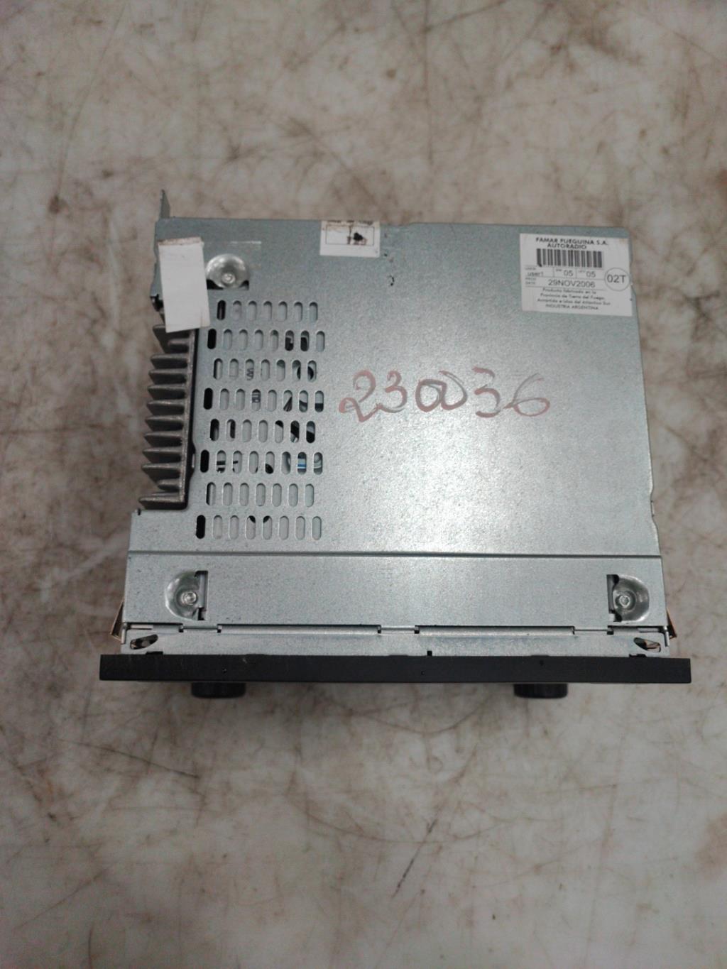 Autoradio originale VOLKSWAGEN POLO 4  - 1