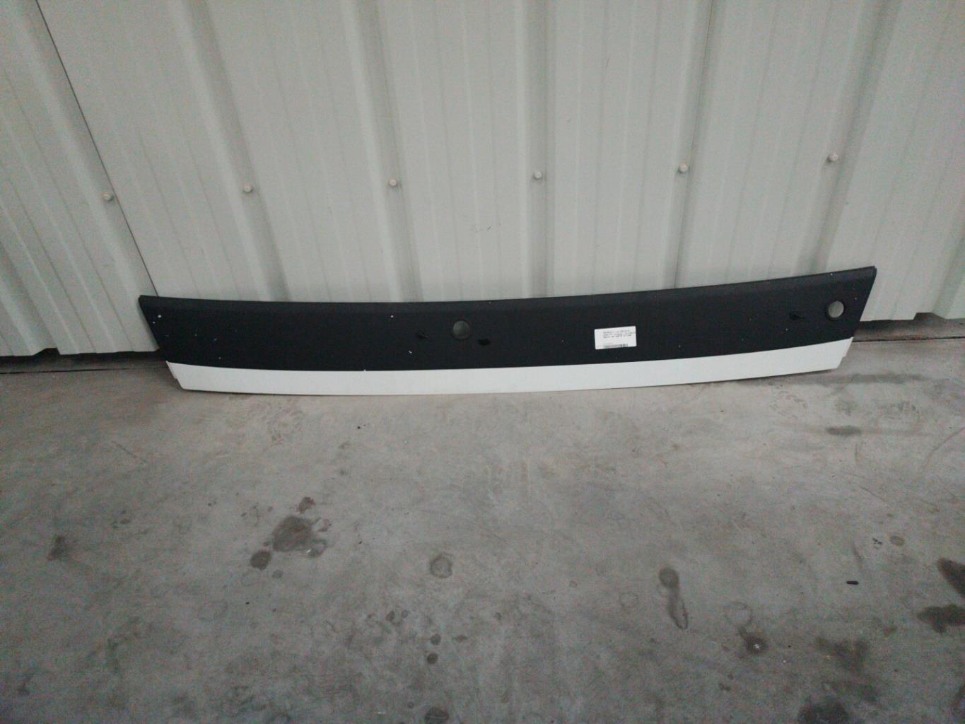 Baie de pare brise RENAULT MAXITY  - 1