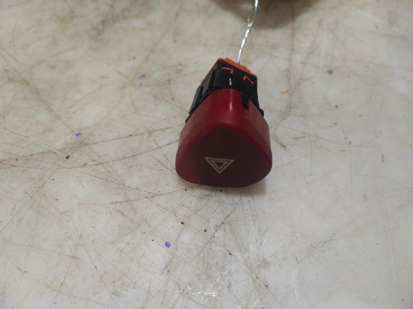 Bouton de warning CITROEN C2  - 1