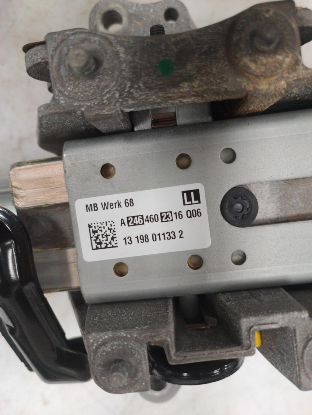 Piantone dello sterzo MERCEDES CLASSE CLA 117  - 1