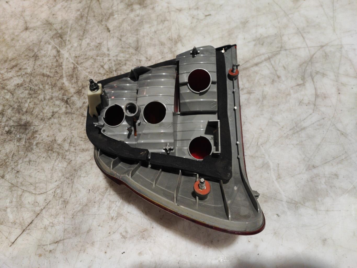 Fanale posteriore principale destro (luci) BMW SERIE 3 E46 PHASE 1 Gasolina - 1