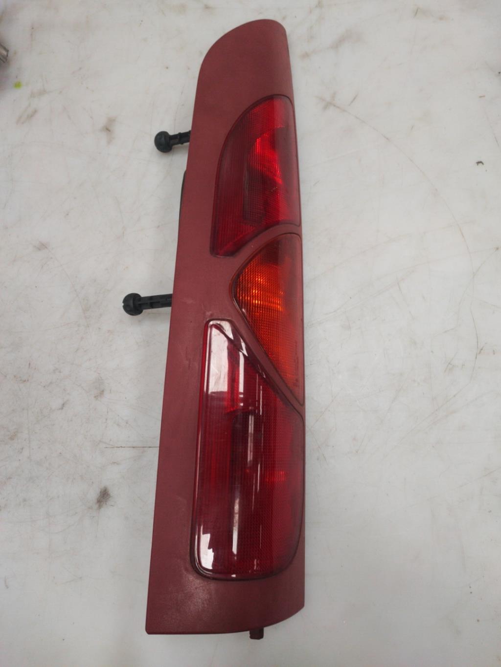 Fanale posteriore principale sinistro (luci) RENAULT KANGOO 1 PHASE 1 Diésel - 1