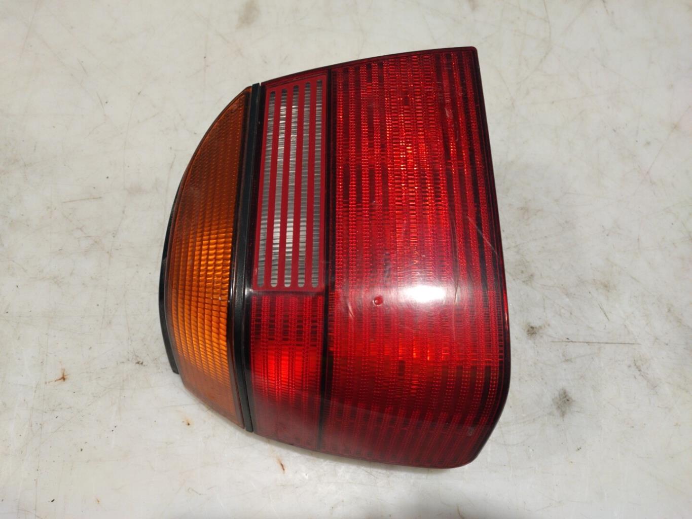 Fanale posteriore principale sinistro (luci) VOLKSWAGEN GOLF 3 Gasolina - 1
