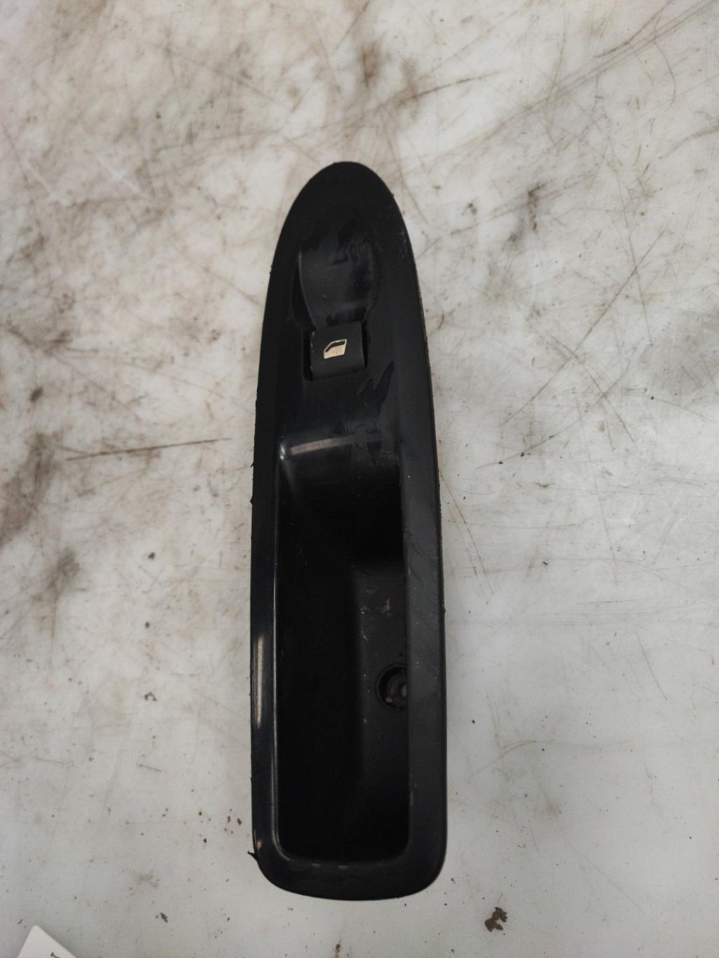 Interruttore lavacristalli posteriore destro CITROEN C4 2 PHASE 1 Diésel - 1
