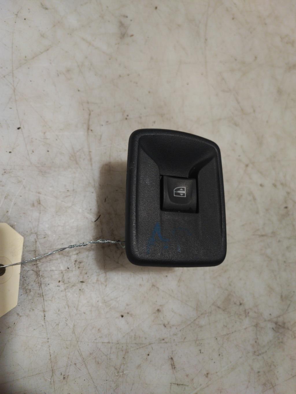 Interruttore lavacristalli posteriore sinistro DACIA LODGY PHASE 1 Gasolina - 1