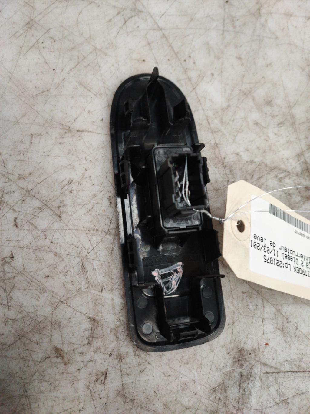 Interruttore lavacristalli anteriore destro CITROEN C3 2  - 1