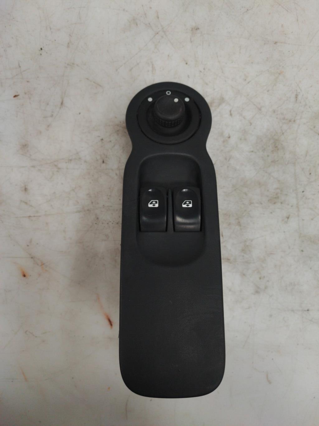 Interruttore lavacristalli anteriore sinistro RENAULT MODUS PHASE 1 Diésel - 1