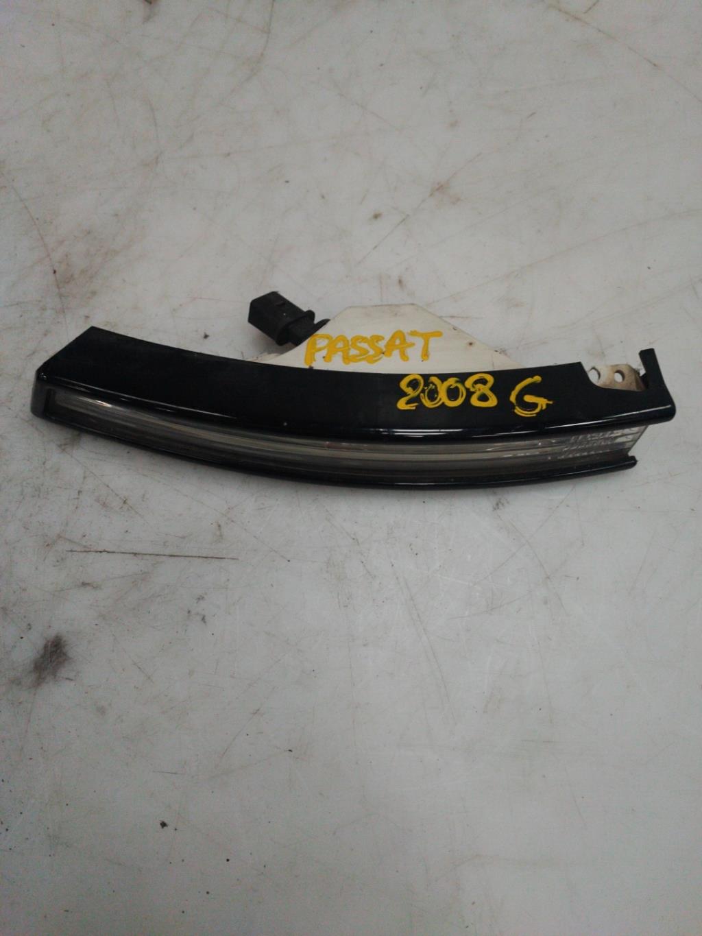 Gruppo ottico anteriore secondario sinistro (luci)(freccia) VOLKSWAGEN PASSAT 5 Diésel - 1