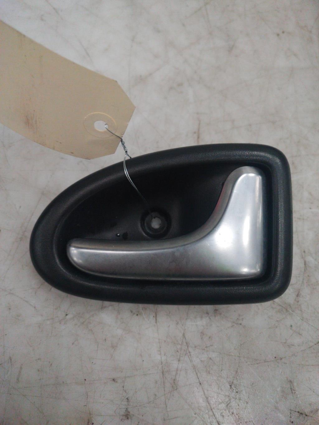 Maniglia interna anteriore destra RENAULT CLIO 2 PHASE 2 Gasolina - 1