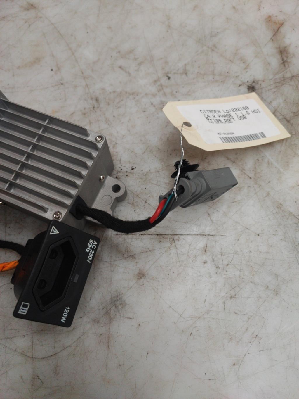Prise port USB CITROEN C4 2 PHASE 1 Diesel - 1