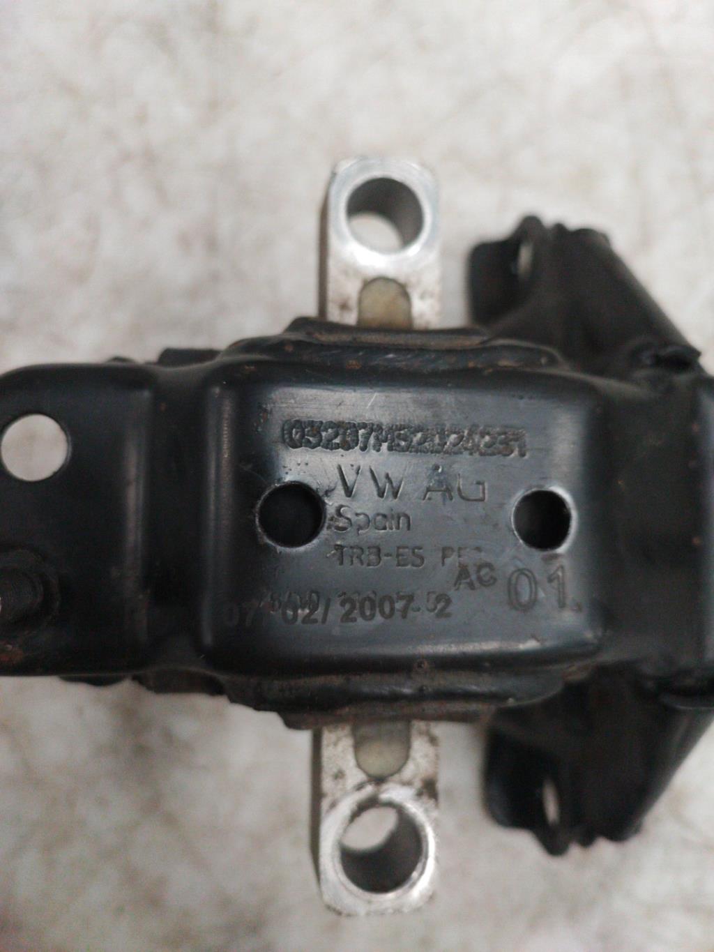 Support de boite VOLKSWAGEN POLO 4  - 1