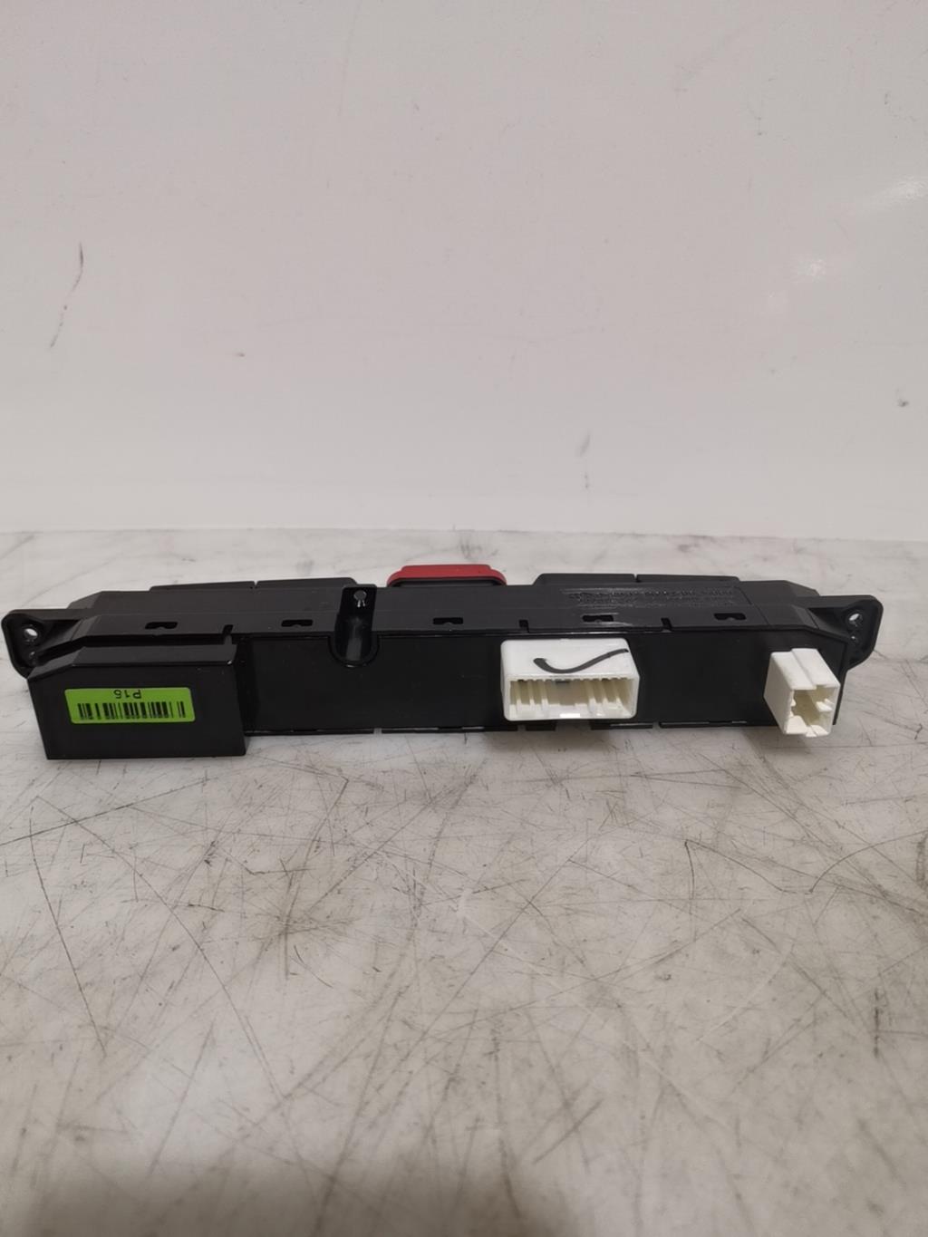 Interruttore luci emergenza KIA CEE-D 1 SPORT WAGON  - 1