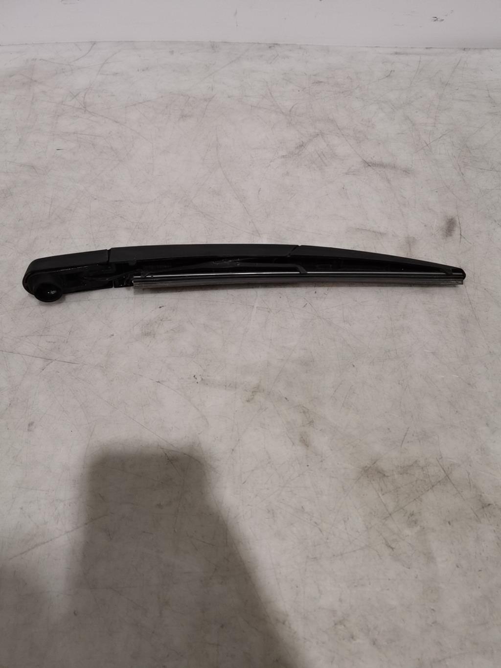 Braccio tergicristallo posteriore DACIA SANDERO 2  - 1