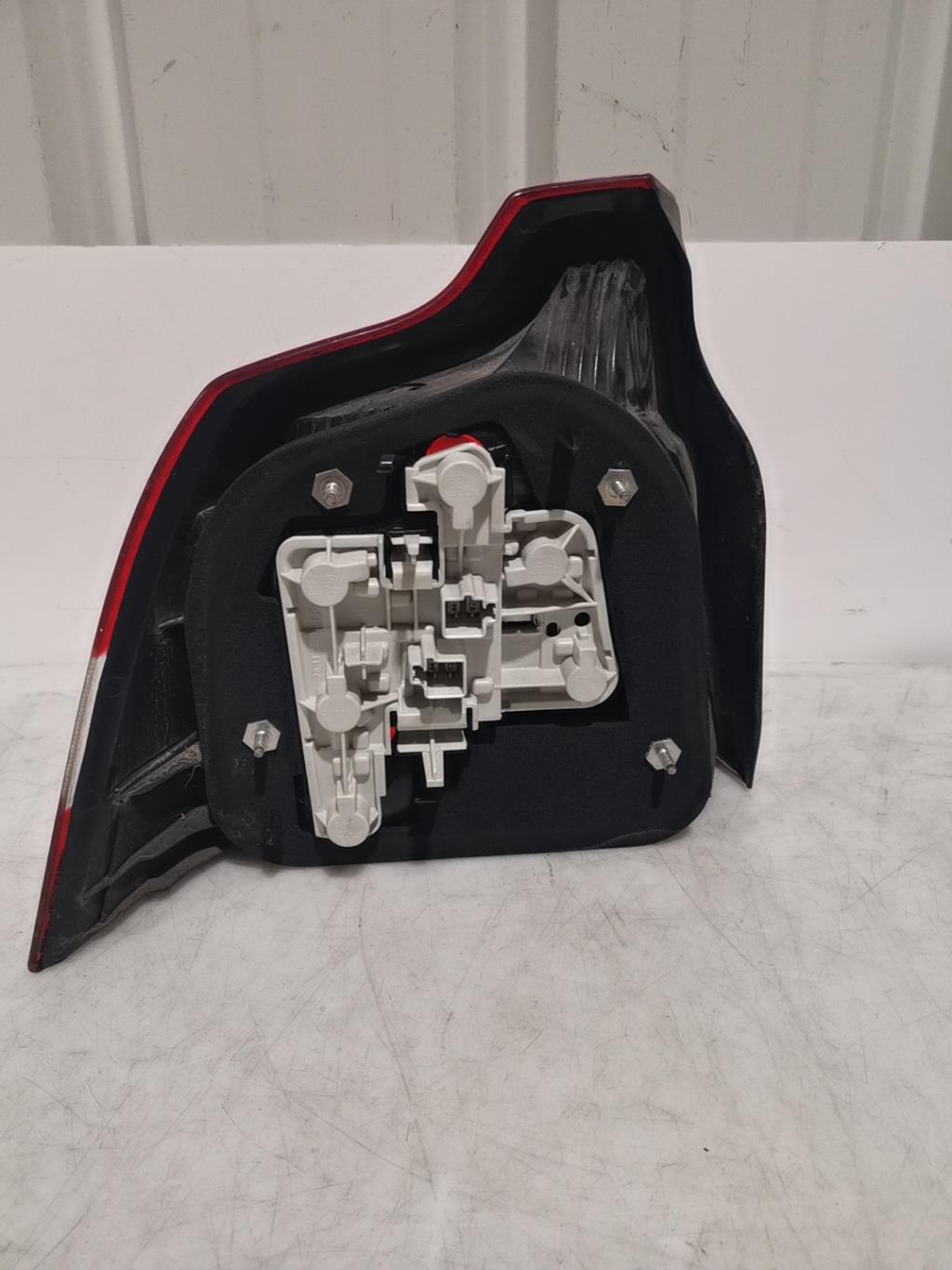 Fanale posteriore principale destro (luci) VOLVO S 40 2 PHASE 2 Diésel - 1