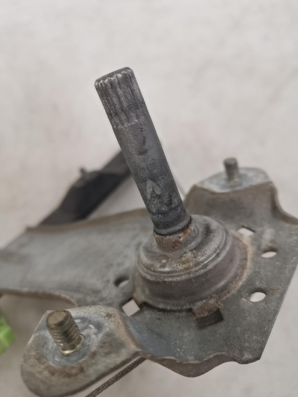 Alzacristalli manuale posteriore destro BMW SERIE 1 E87 PHASE 1 Diésel - 1