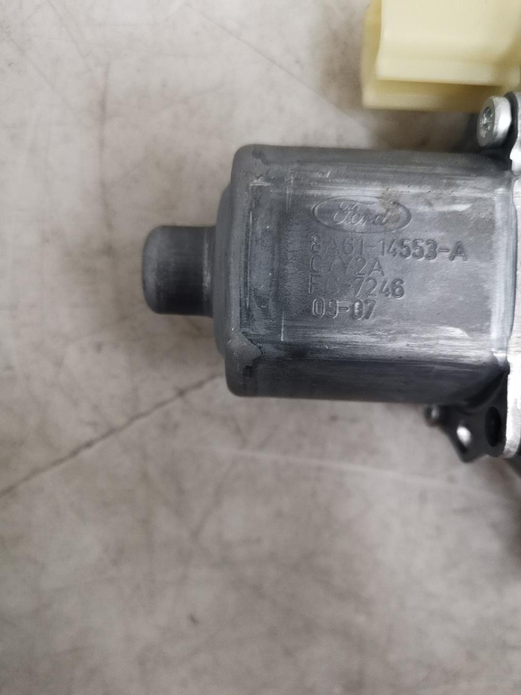 Motore alzacristalli anteriore destro FORD FIESTA 6 PHASE 2 Diésel - 1