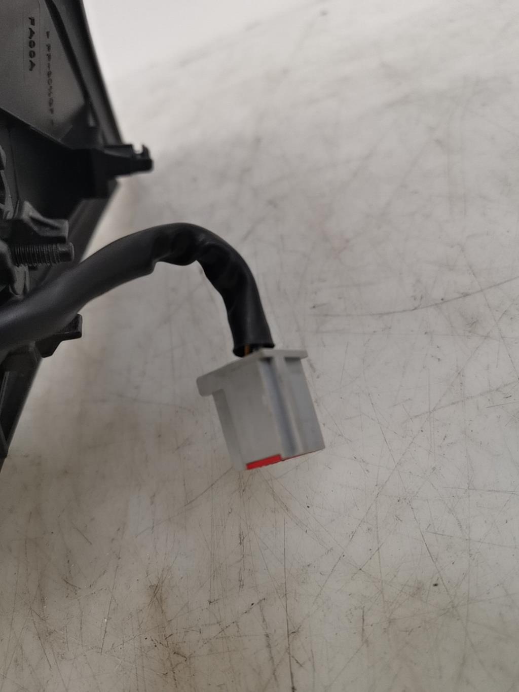 Retrovisor derecho FORD FOCUS 2 PHASE 2 BREAK Diésel - 1