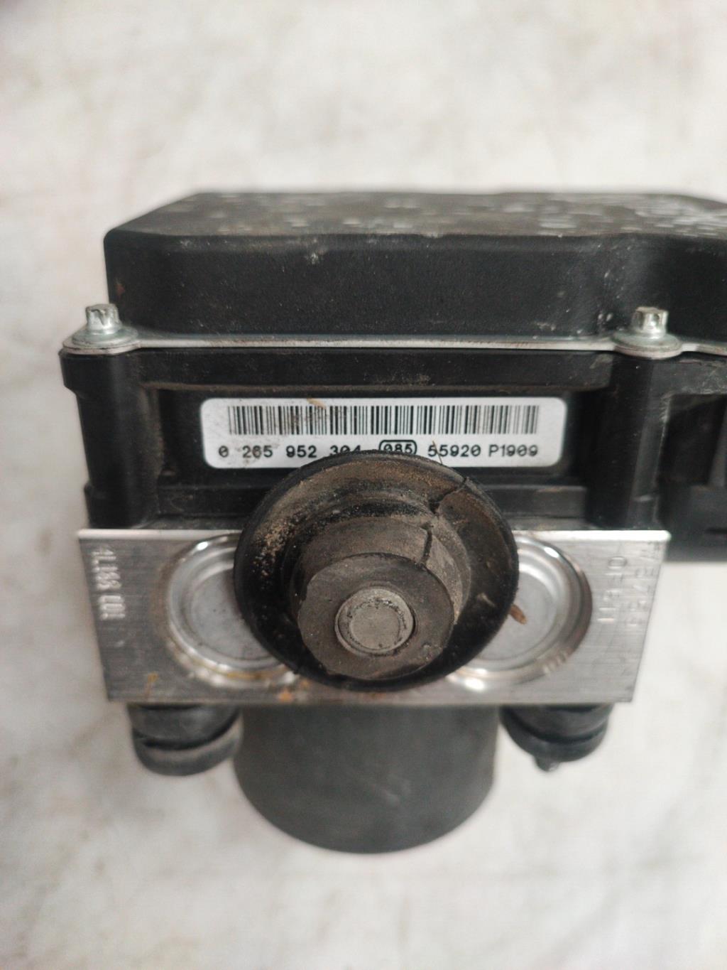 Blocco ABS (antibloccaggio freni) FIAT 500 2 PHASE 2  - 1