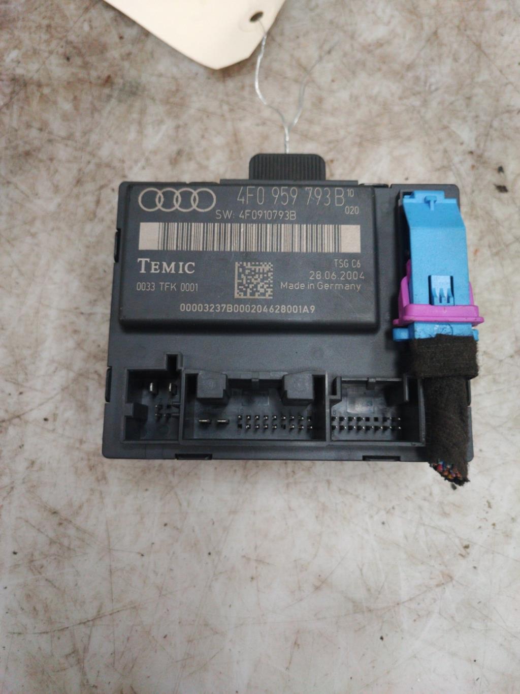 Boitier de centralisation AUDI A6 3 PHASE 1 Diesel - 1