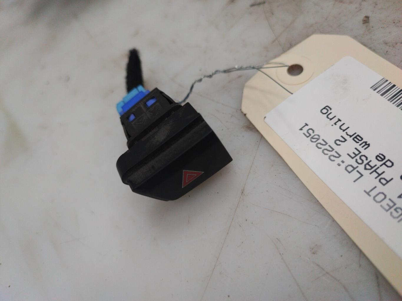 Interruttore luci emergenza PEUGEOT 208 1 PHASE 2 Diésel - 1
