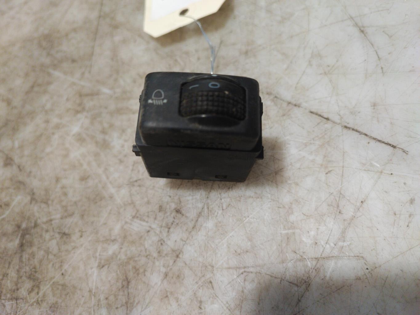 Commande de reglage hauteur de phare NISSAN NAVARA 1 PHASE 2 Diesel - 1