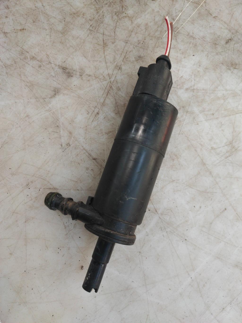 Pompe lave phares VOLKSWAGEN GOLF 5 Diesel - 1