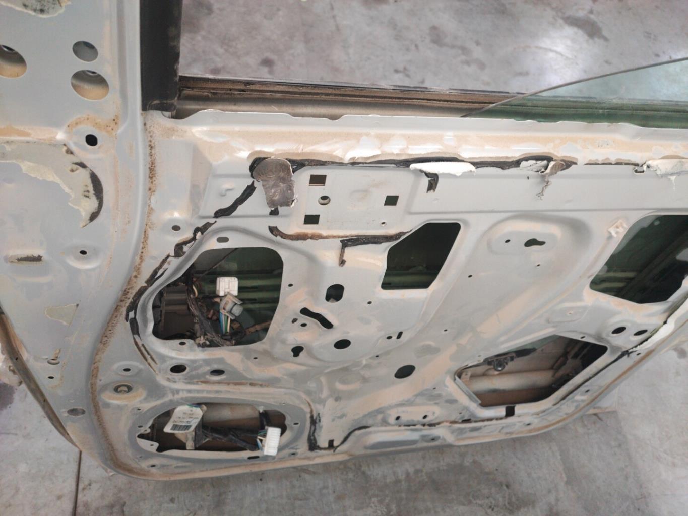 Portiera anteriore destra NISSAN NAVARA 1 PHASE 2 Diésel - 1