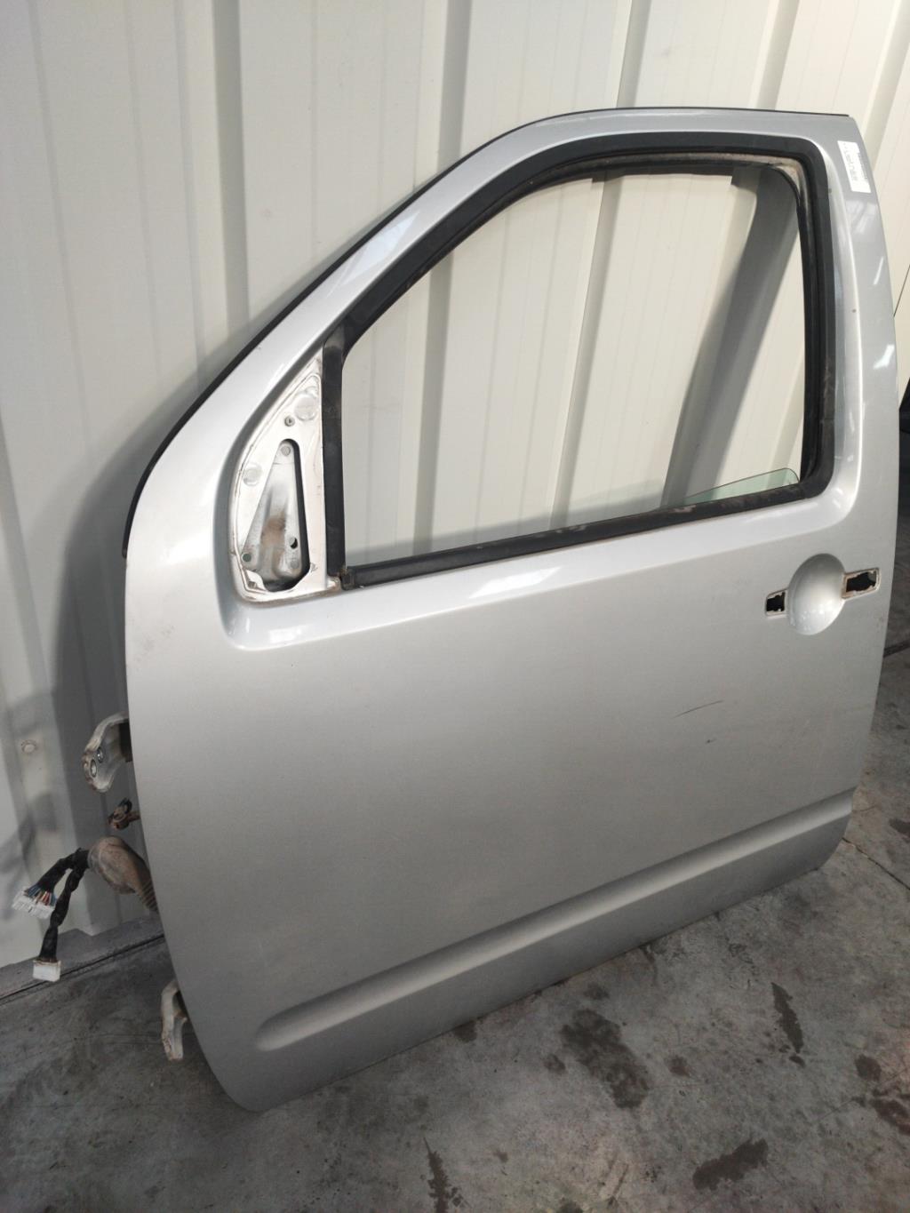 Portiera anteriore sinistra NISSAN NAVARA 1 PHASE 2 Diésel - 1