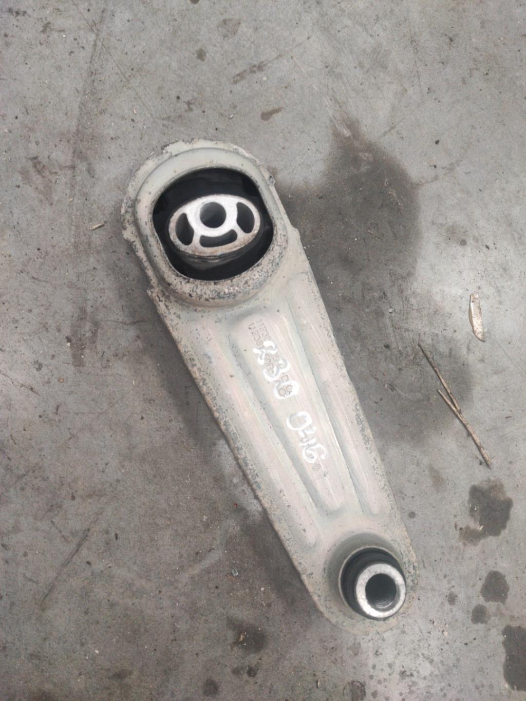 Support de boite RENAULT KANGOO 2 PHASE 2 Diesel - 1