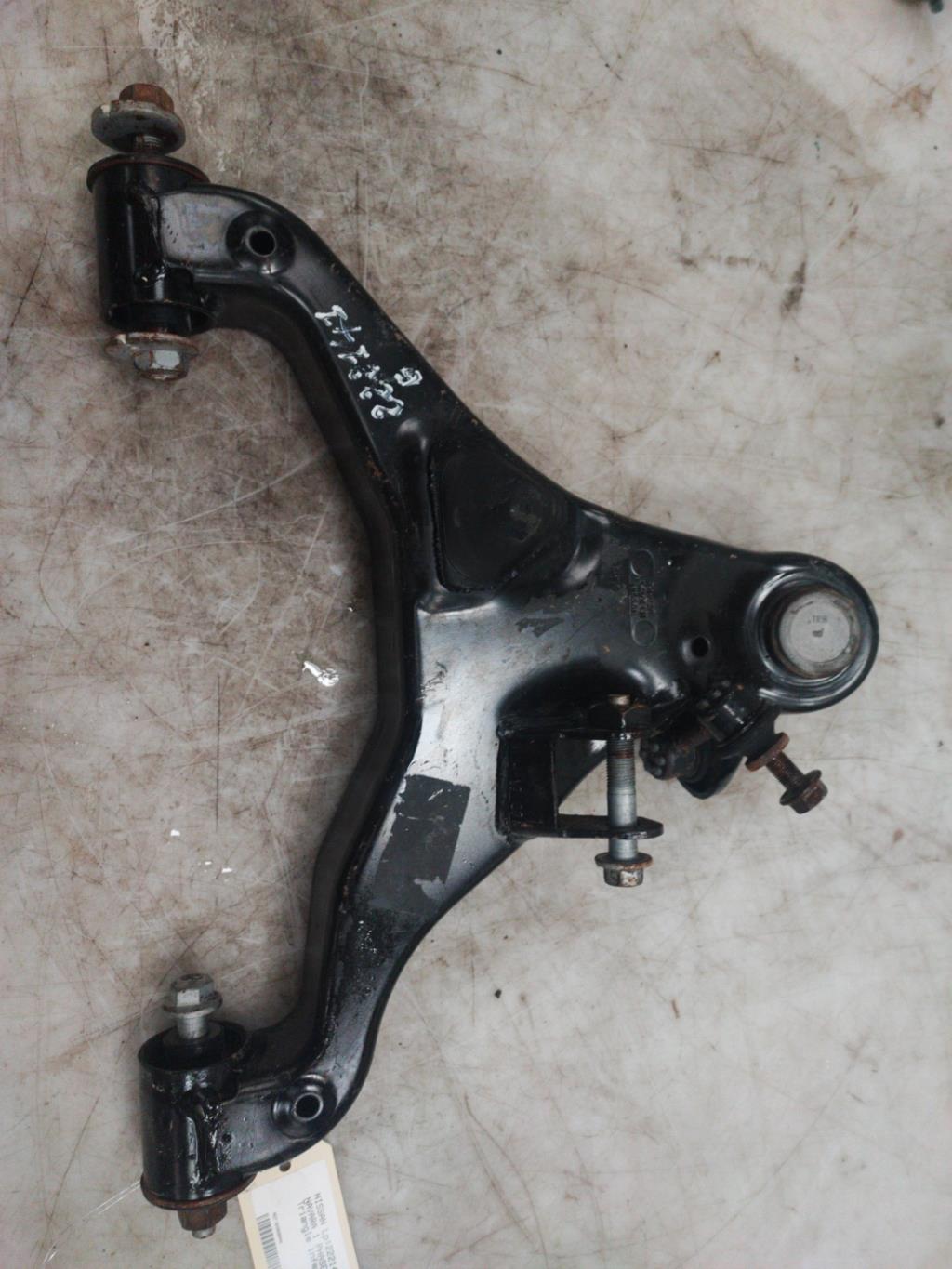 Triangolo inferiore anteriore sinistro NISSAN NAVARA 1 PHASE 2 Diésel - 1