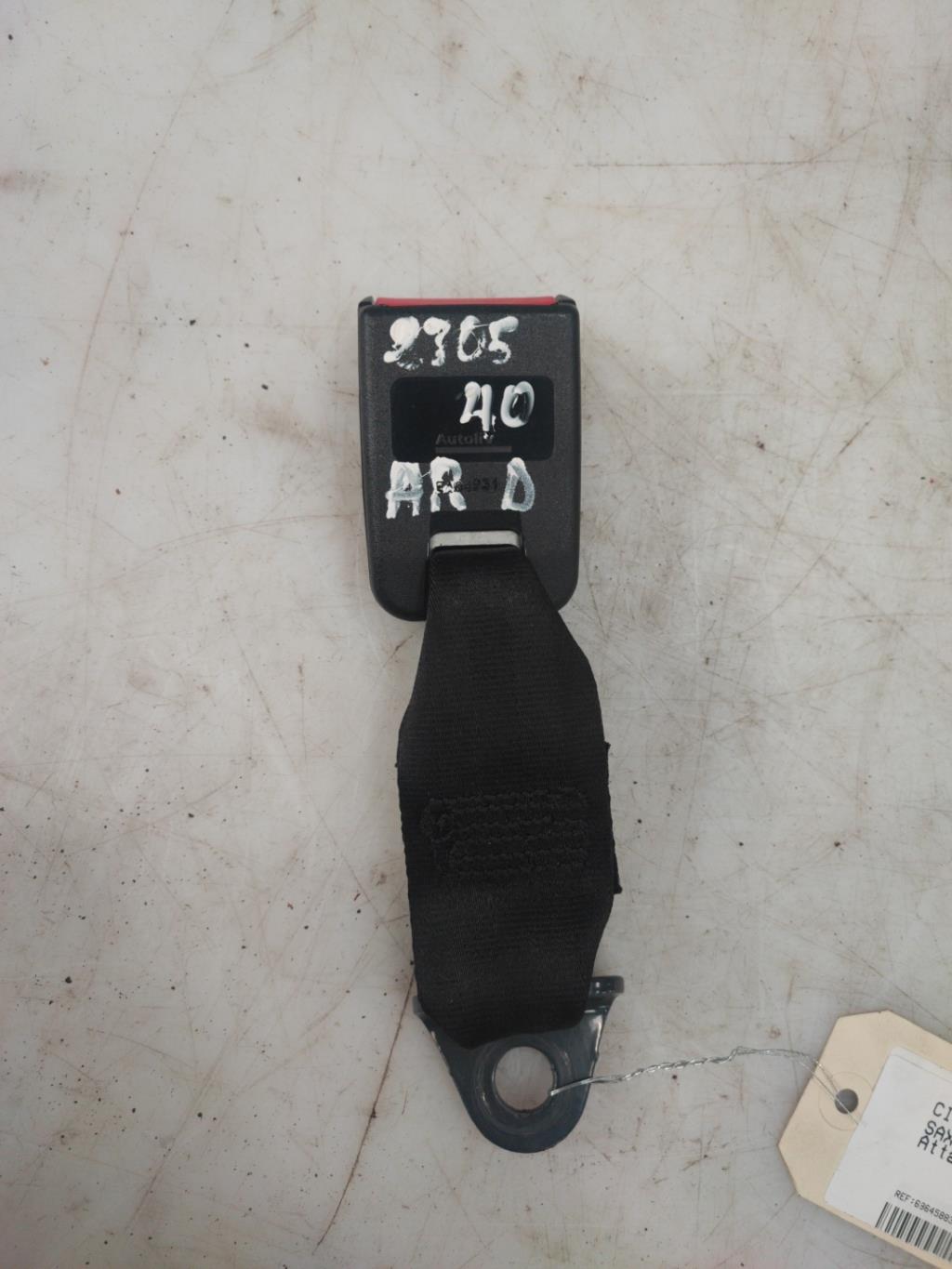Aggancio cintura sicurezza posteriore centrale CITROEN SAXO PHASE 2  - 1