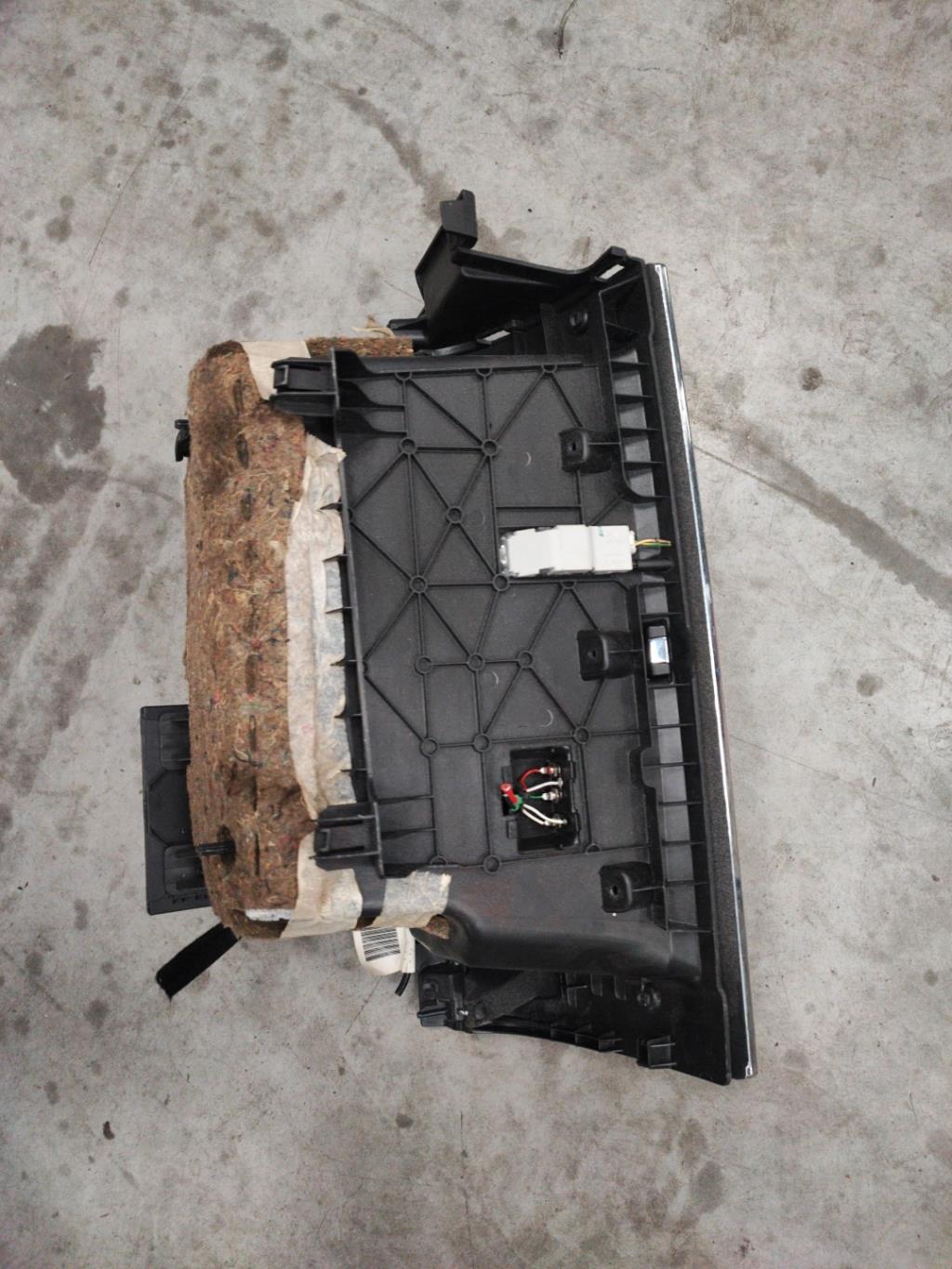 Boite a gants CITROEN C6 Diesel - 1