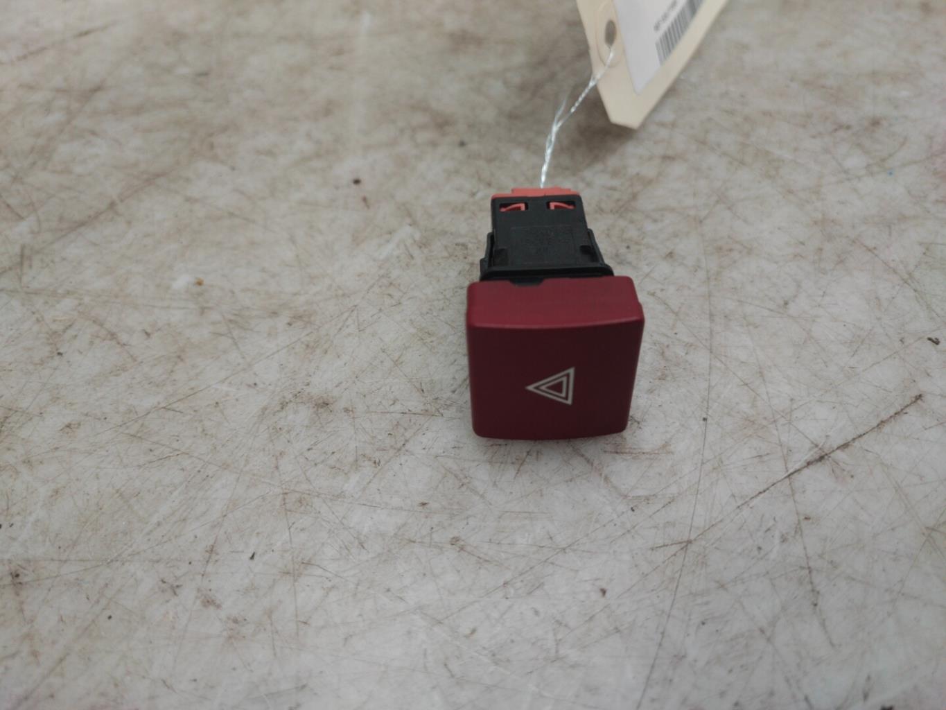 Bouton de warning CITROEN BERLINGO 2 PHASE 1 Diesel - 1