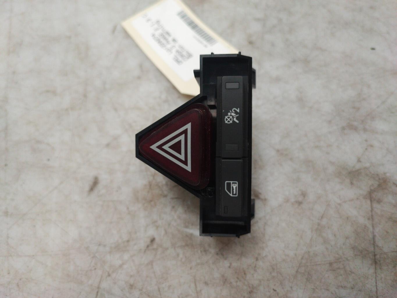 Bouton de warning OPEL CORSA D PHASE 2 Diesel - 1