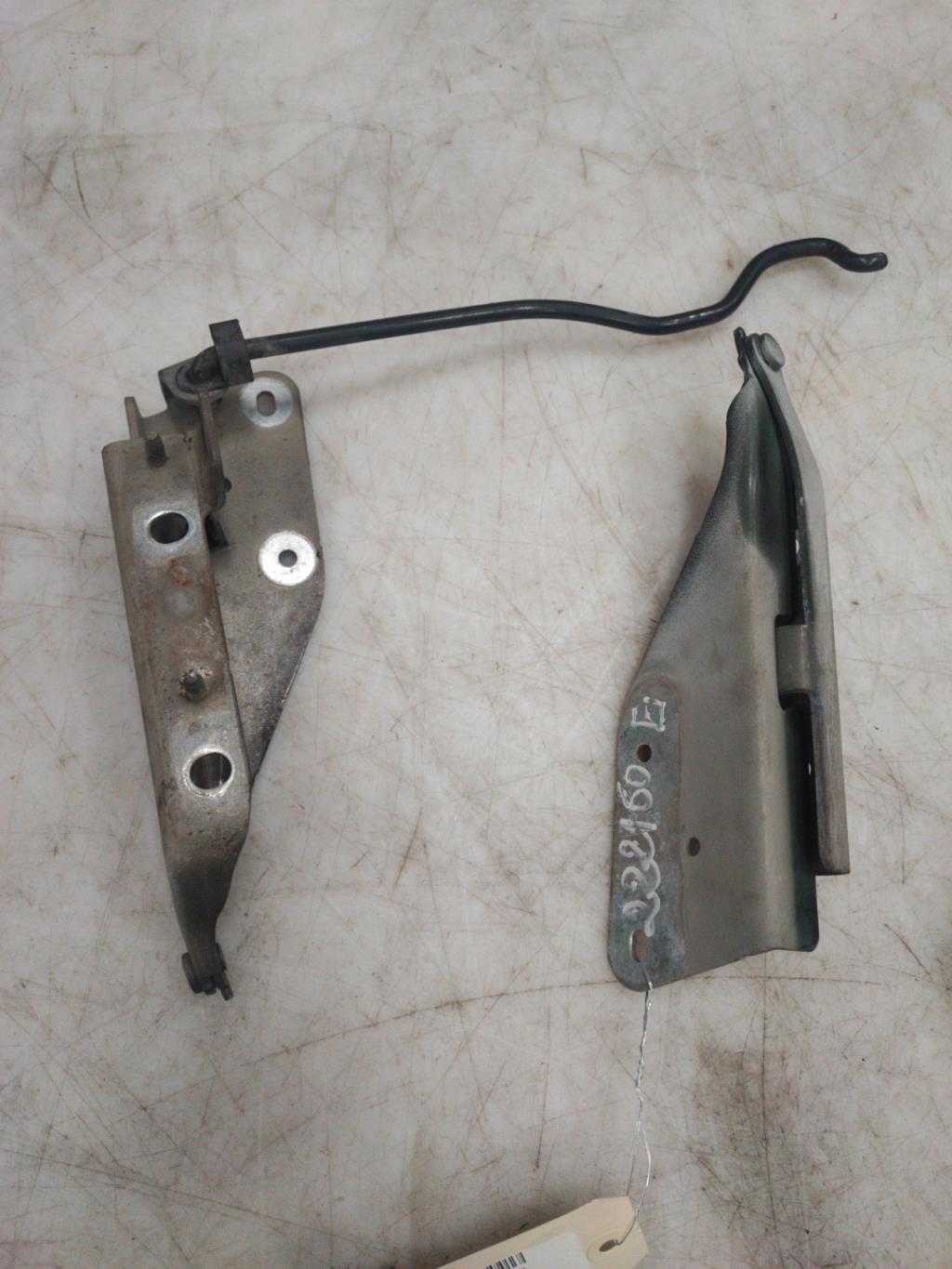 Charniere de capot CITROEN C3 1 PHASE 2  - 1