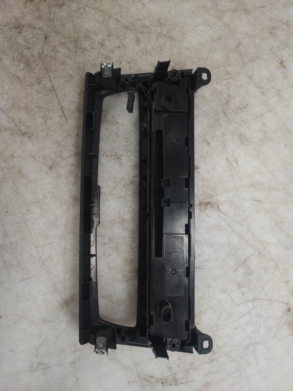 Commande autoradio BMW SERIE 1 F20 PHASE 1  - 1