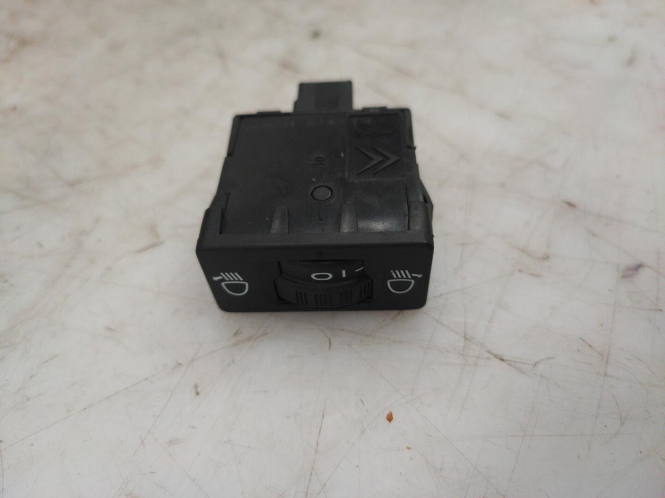 Commande de reglage hauteur de phare CITROEN C3 2  - 1